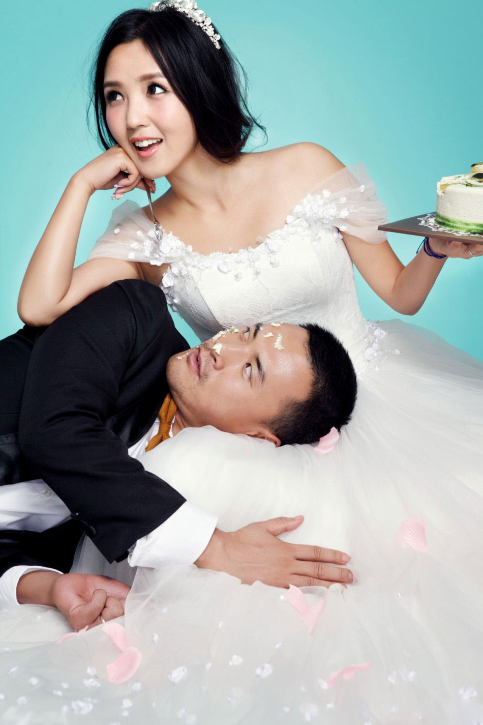 �ν��Ըл�ɴд���ع� ����СŮ��