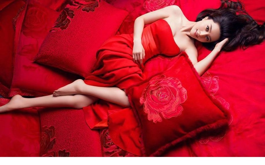 Ů�񷶱���������Ʒ���Ը�����ҹͼ�ϼ� 