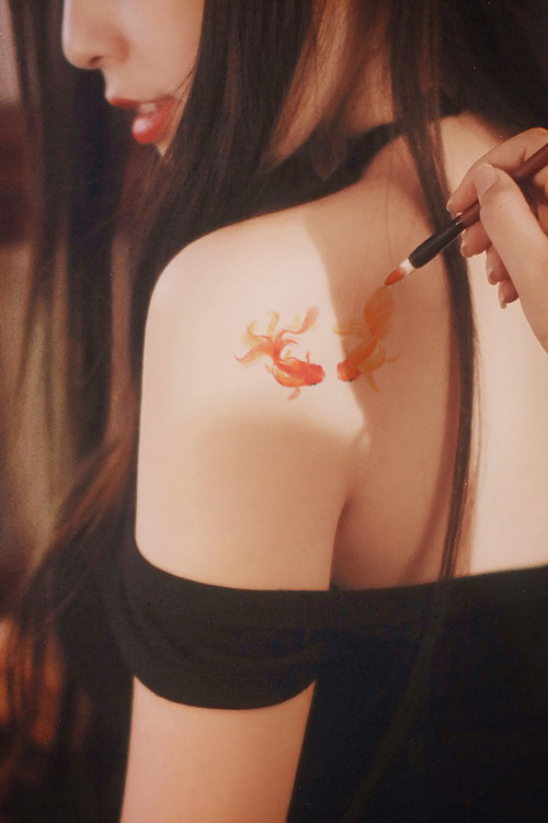 ��ˬ���йŵ������� 