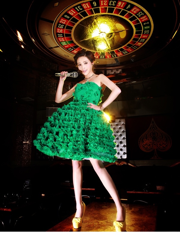 �������ഺʱװ��ҹƬ ����������������Ӱ 