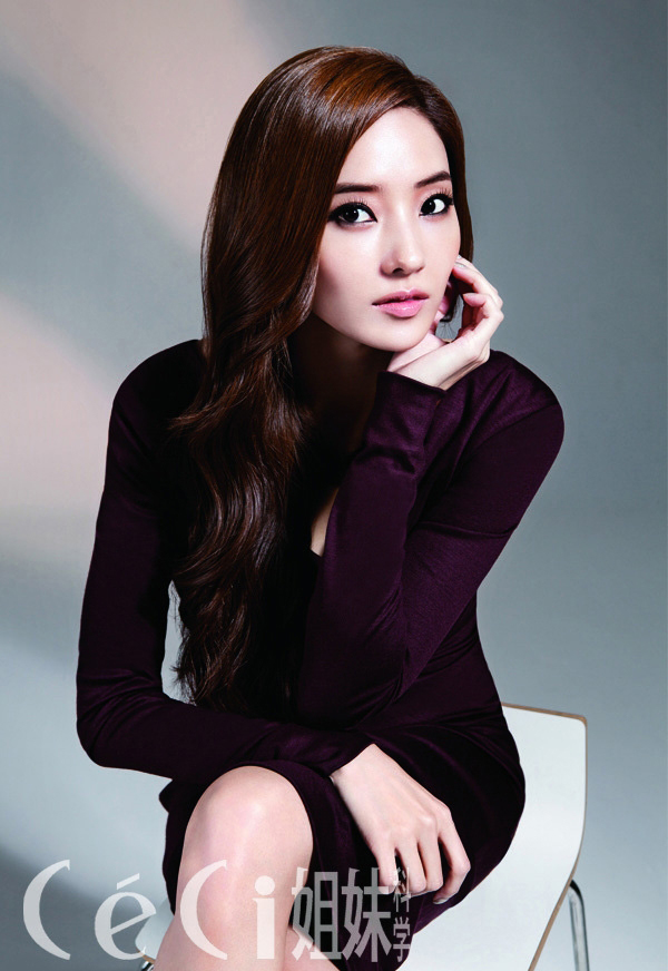 ����Ӣʱ����־����д���ഺ�����Ϣ