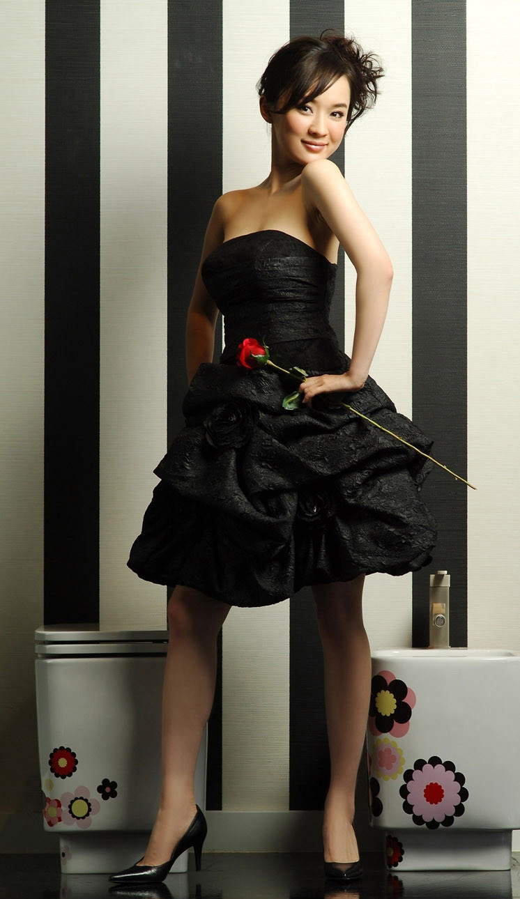 ��˼���㱳����д�� ��V¶����չ¶������  