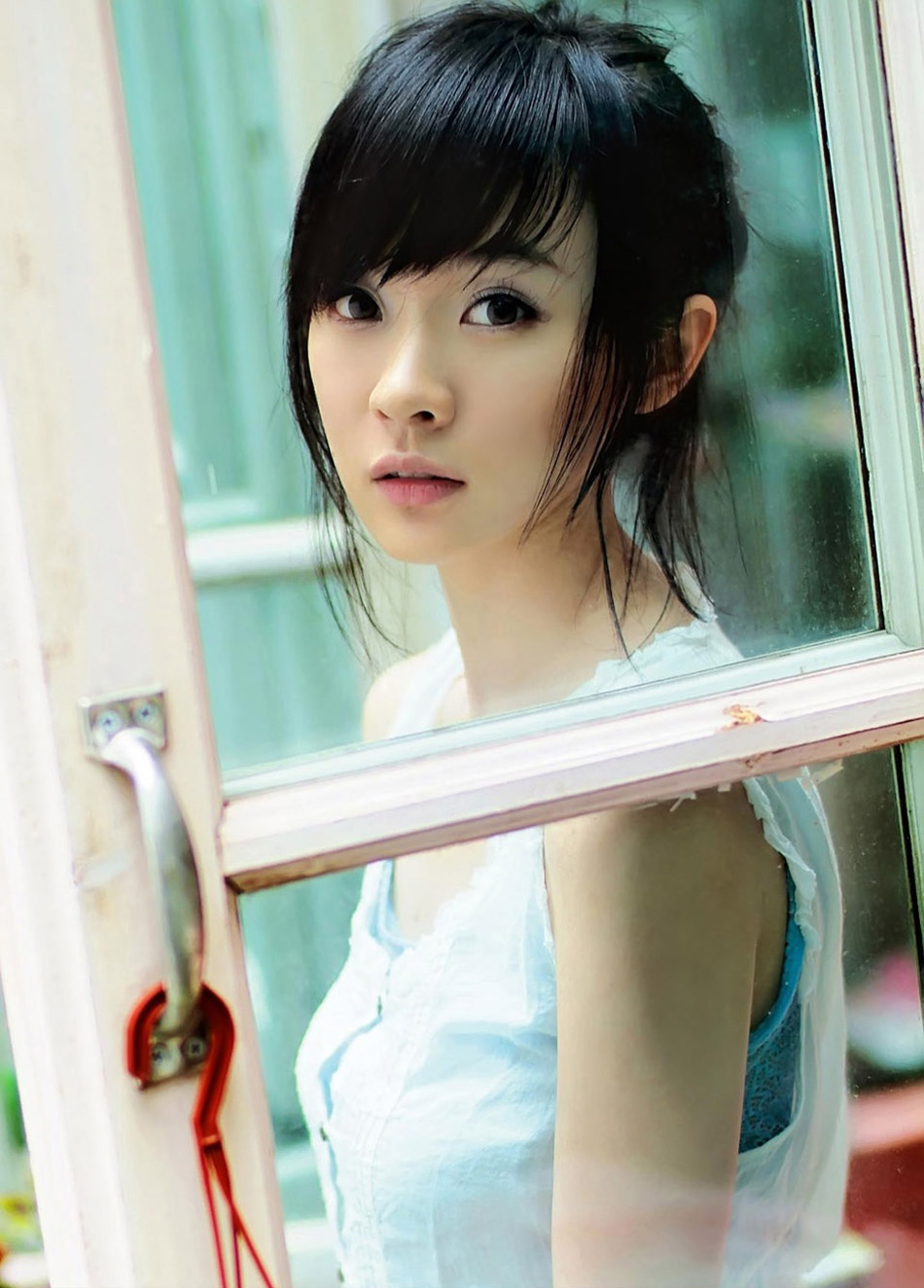 ��˼���㱳����д�� ��V¶����չ¶������  