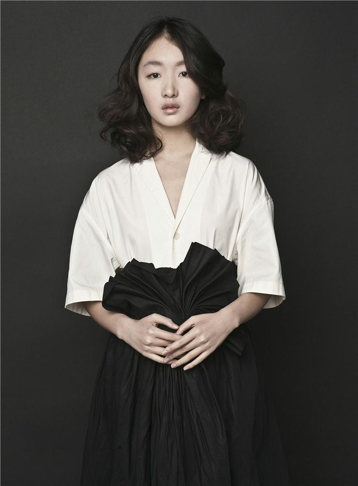 �ܶ���ʱ����ҹƬ�㳤�� չ¶��Ů�Ȼ�ڹ���ɱ�