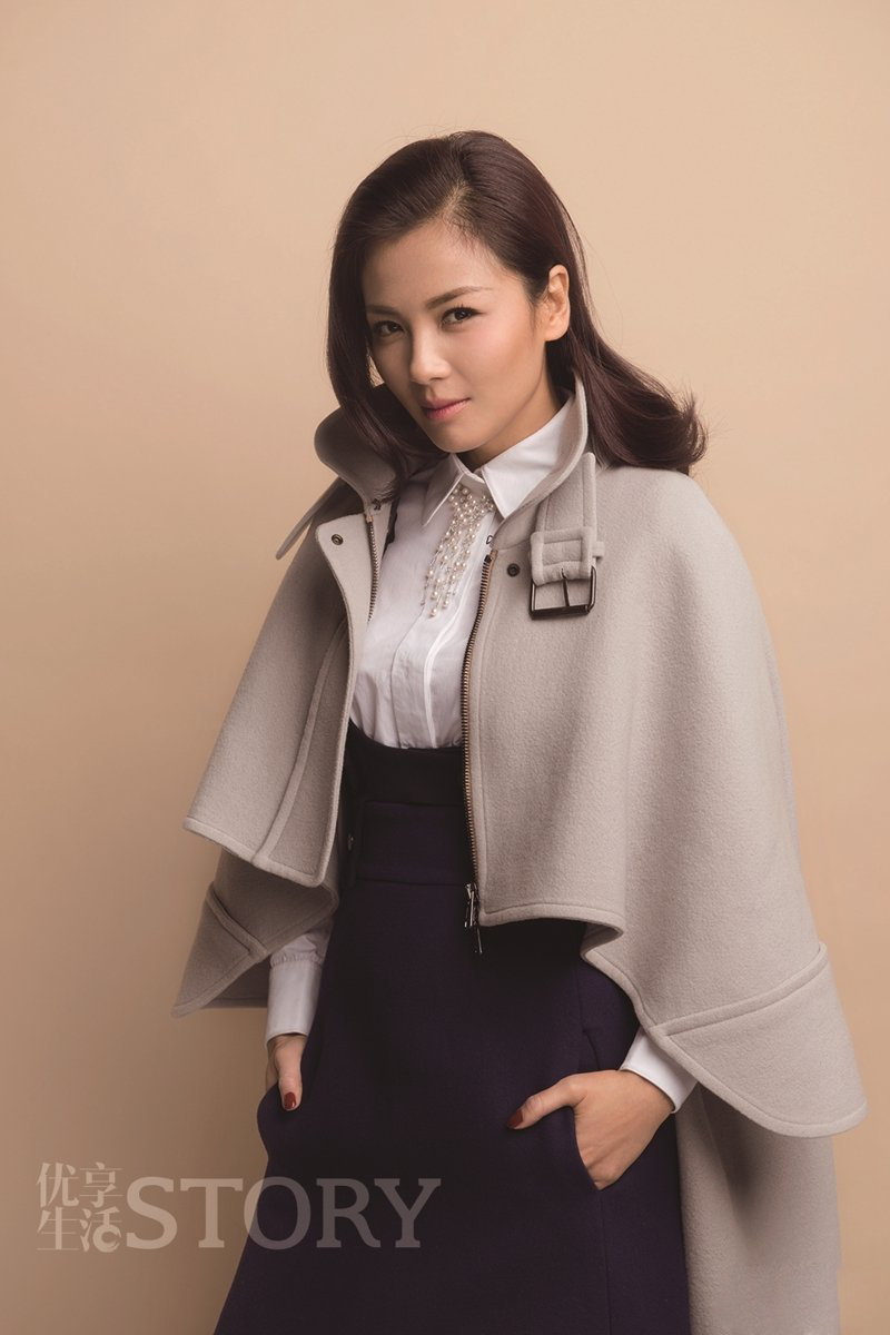 ������־����д�� �������ͽ�ʾ����Ů������ 