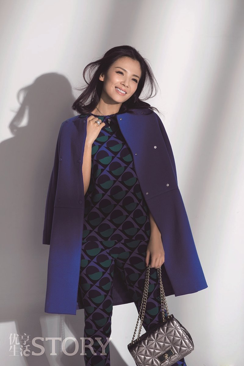 ������־����д�� �������ͽ�ʾ����Ů������ 