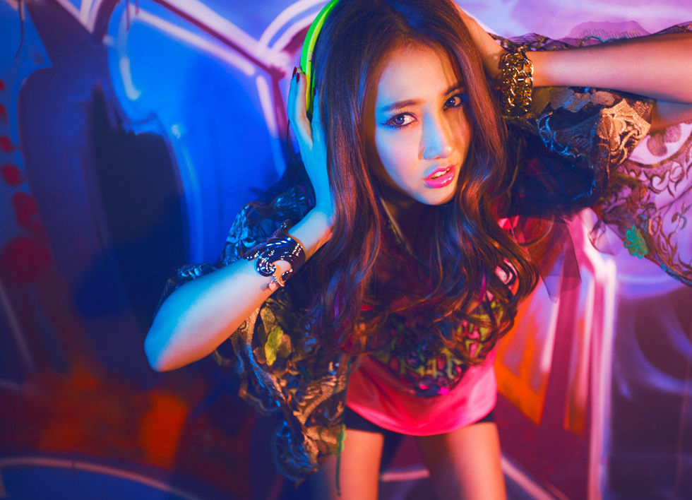 ��΢ЦŮ�����������λý���д�� 