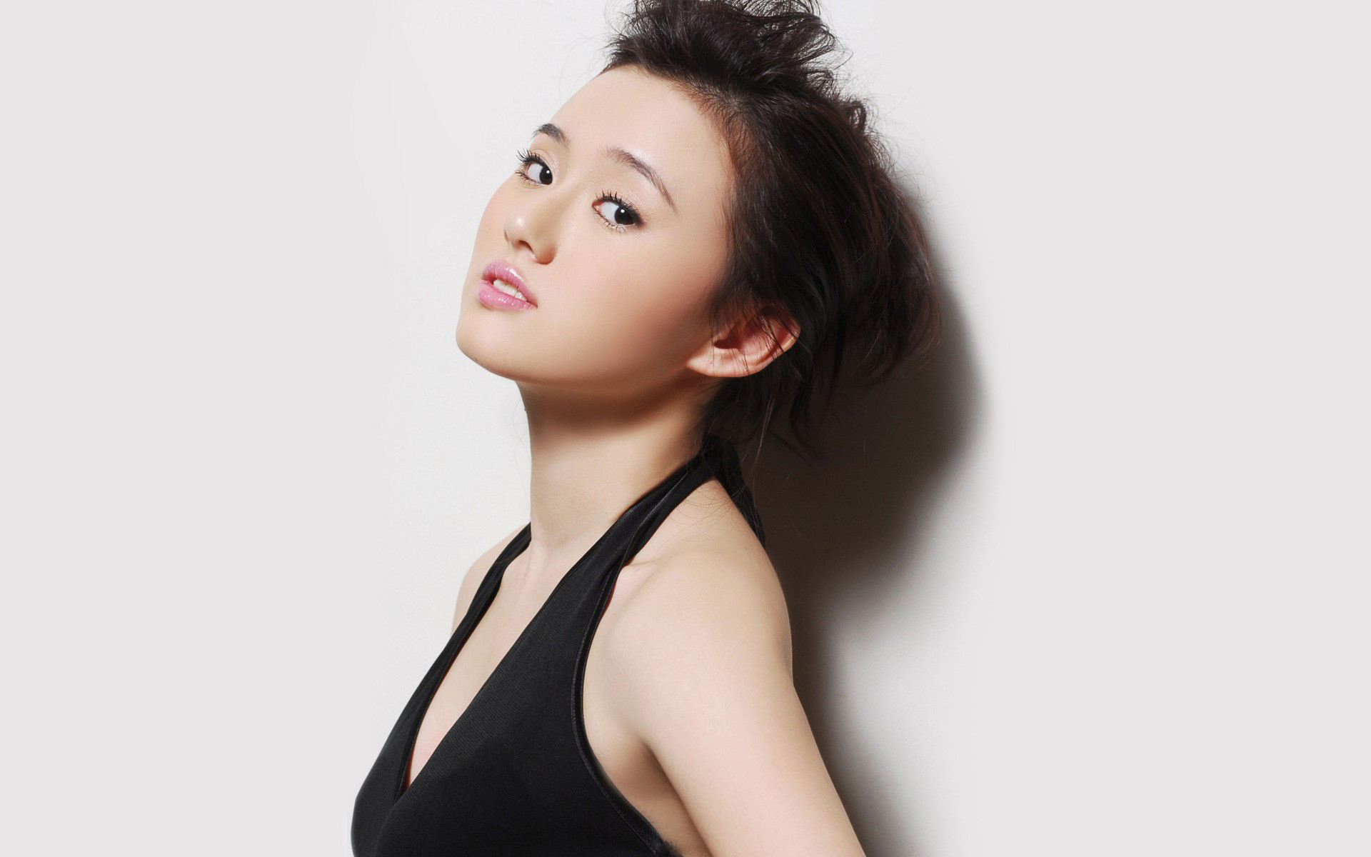 �崿���н���ͬ����д��