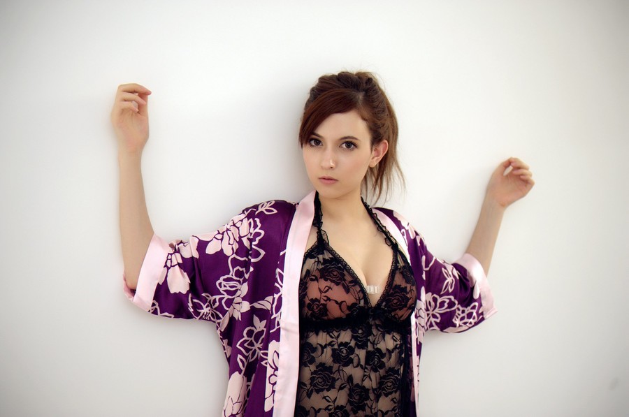 �ձ�Ů��ƽ�׽������������Ը���˿����д��