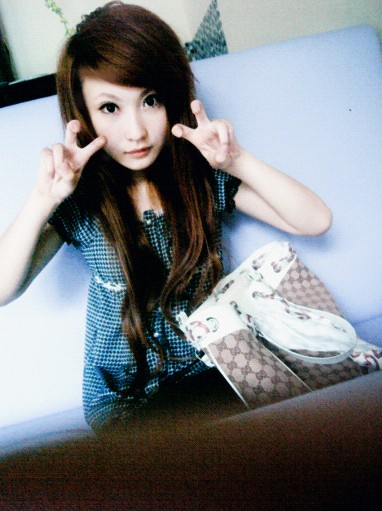 ���������Ư����Ů