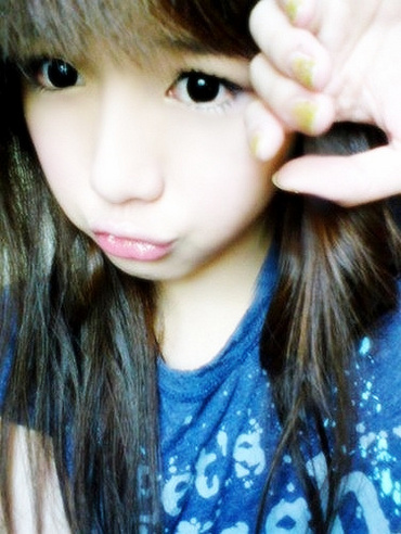 �ഺ��ŮCRO�����