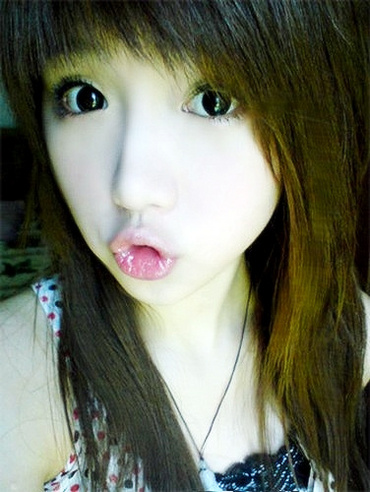 �ഺ��ŮCRO�����