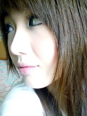 �ഺ��ŮCRO�����