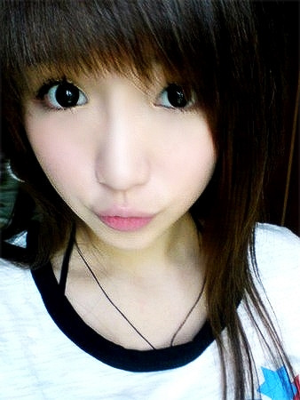 �ഺ��ŮCRO�����