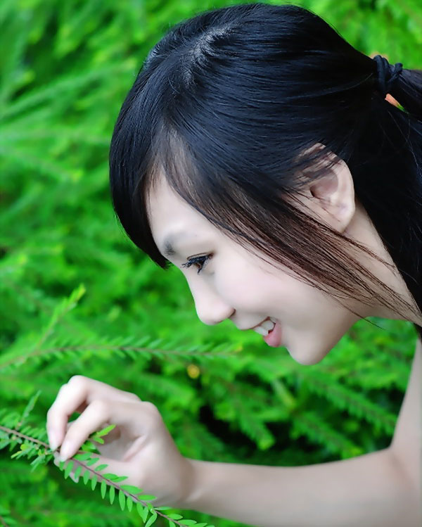 ��Ⱦ������������Ů