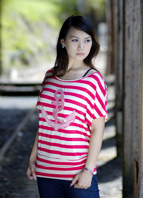 YOKO��Ů·��ٻӰ