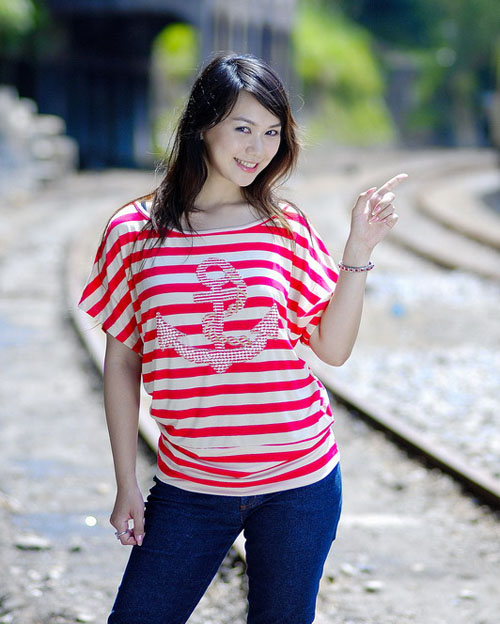 YOKO��Ů·��ٻӰ