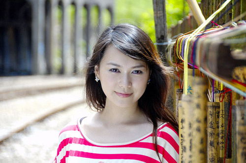 YOKO��Ů·��ٻӰ