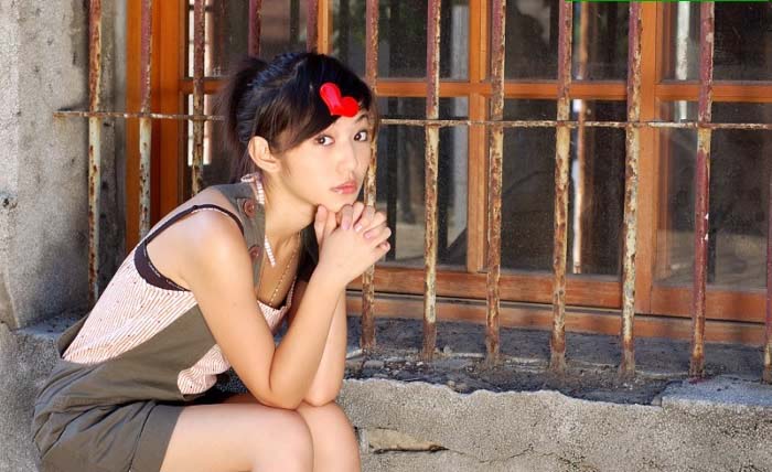 �ɰ��Ĵ��۾�С��Ů�����ഺ