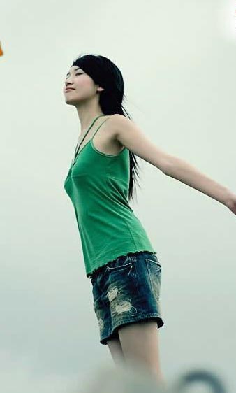 �������������ˬ����Ů