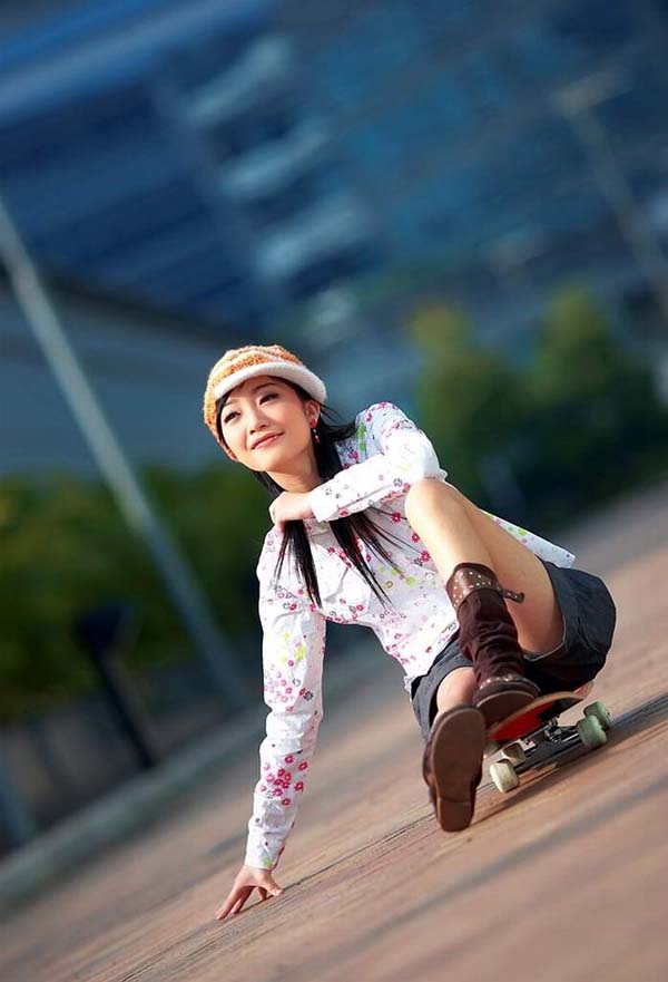 �滬��Ļ���Ư��MM