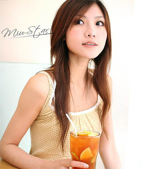 ������ͷ����Ů