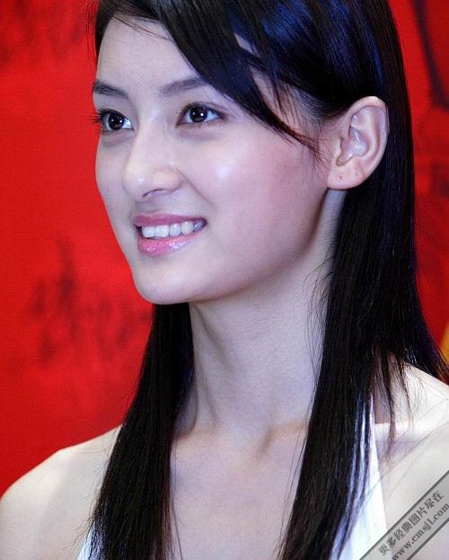 ������Ϸ������Ů��Tina