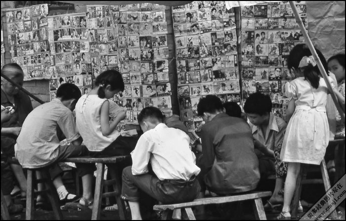 �ڰ���Ƭ����