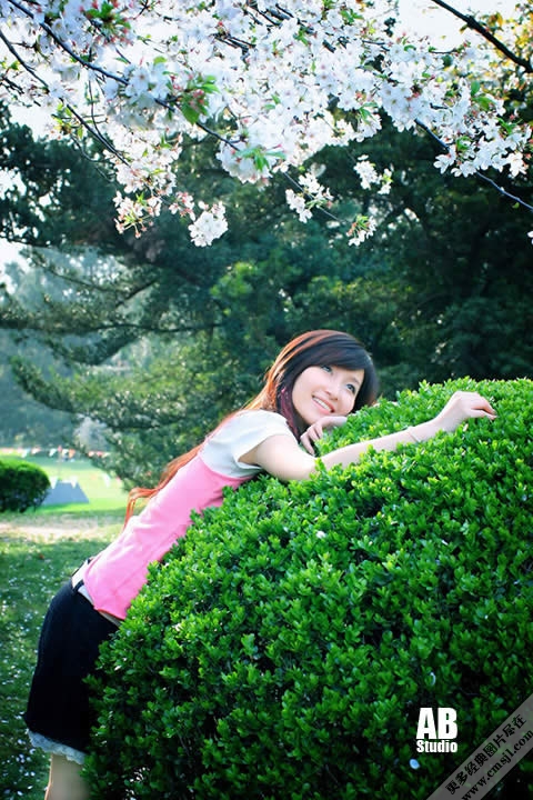 ӵ�������Ů��