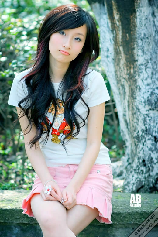 ӵ�������Ů��