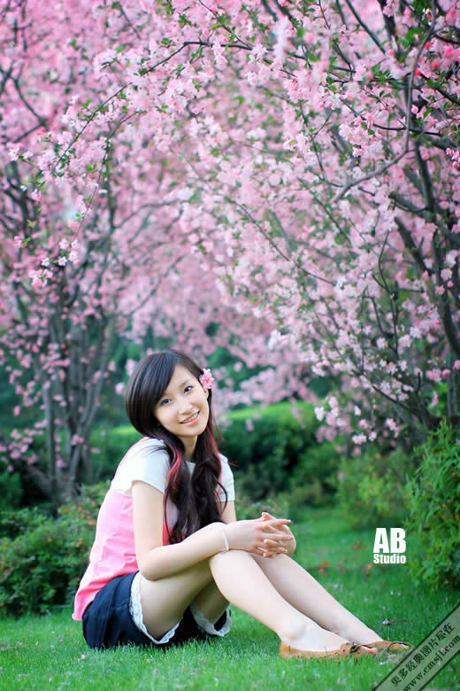 ӵ�������Ů��