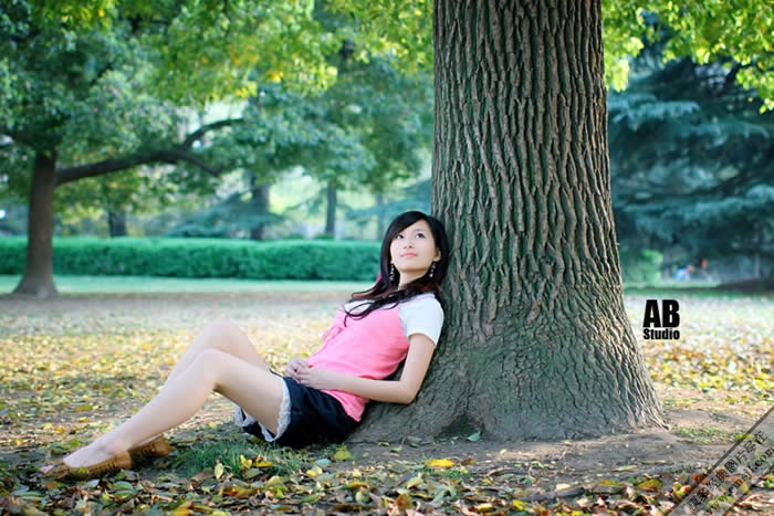 ӵ�������Ů��