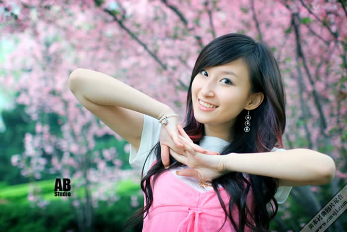 ӵ�������Ů��