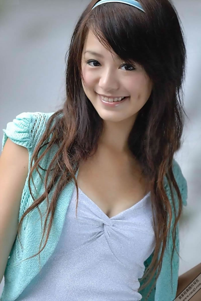 ��ɫ����