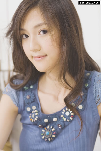 �崿��С��Ů