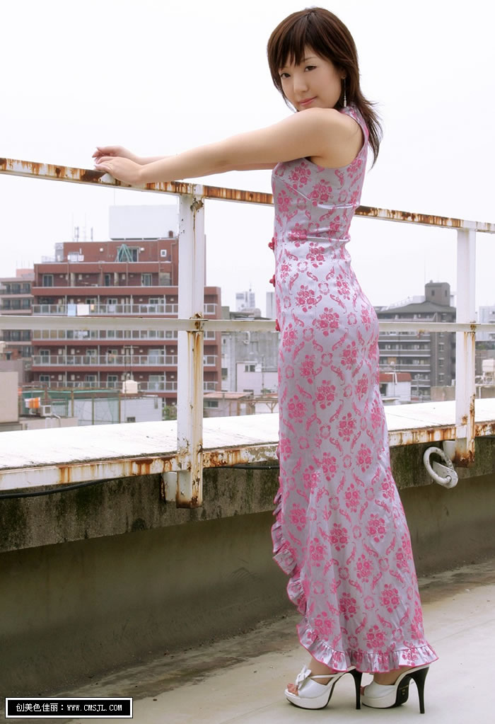 �����T������