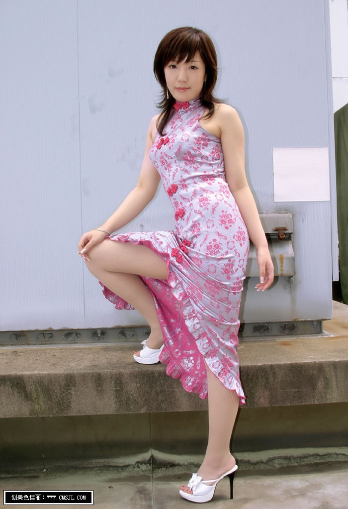 �����T������