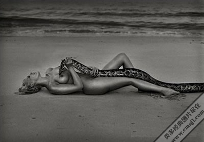 Ů������������Ӱ