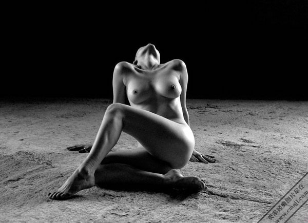 Ů������������Ӱ