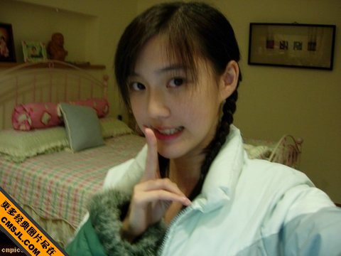 ̨�����紿��У԰��Ů������