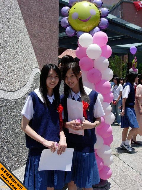 ̨�����紿��У԰��Ů������