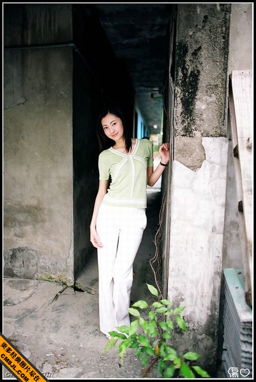 ��ͷʱ�д���С��Ů