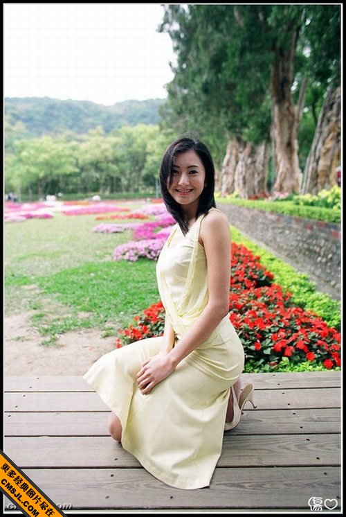 ��ͷʱ�д���С��Ů