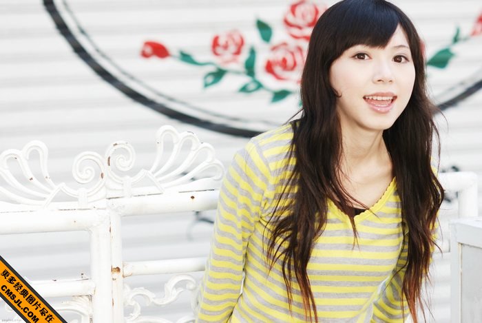 ��������ͷʱ������С��Ů