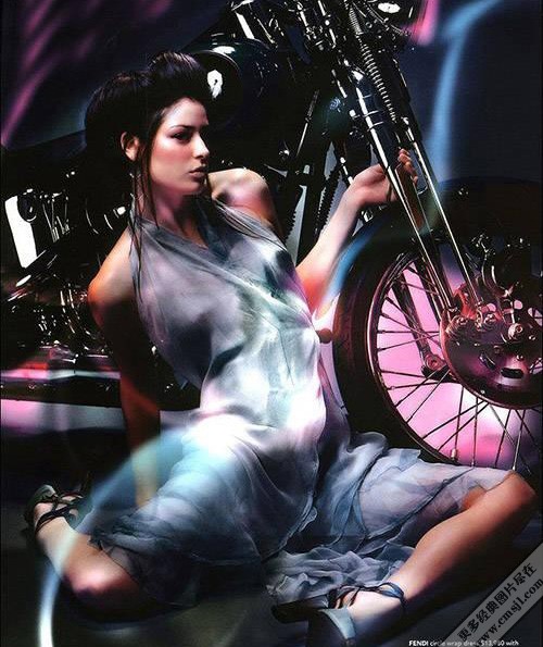 �λð��Ħ��Ů��