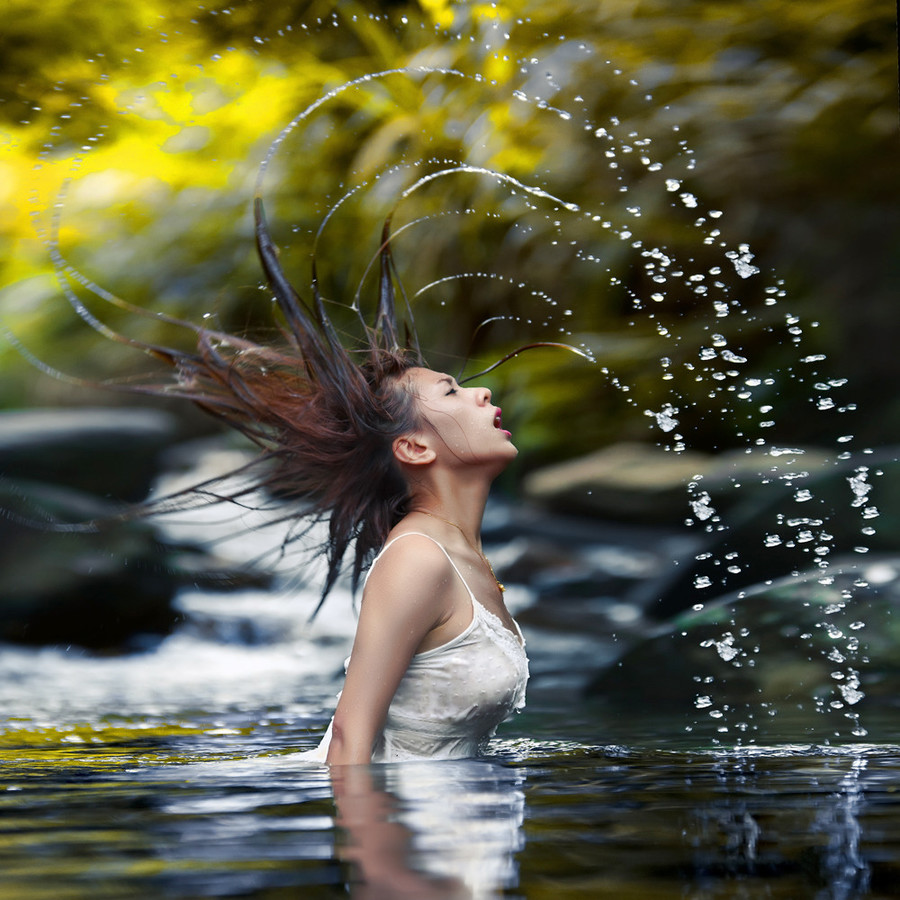 ��ҹ���Ứ��ɫ͸��װʪ���ջ�д��