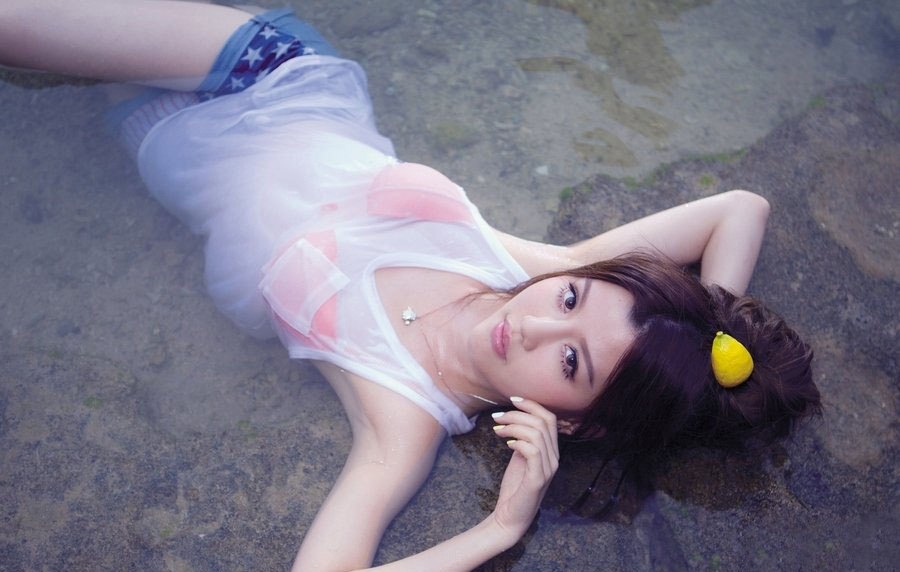 �����������By2��Ƥ�ɰ�������Ƭ�ع�  